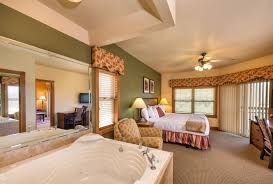 Just Like Home Westgate Branson Woods Resort Enjoy A Weekend Getaway For Only 49 Check Your Branson Missouri Hotels Comfortable Bedroom Condo Living Room