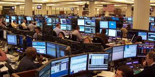 See the three different career path choices to choose from when evaluating ib vs. How Much Do Hedge Fund Traders Earn 80 000 Hours