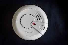 Looking for the best smoke detectors to protect your home? Best Smoke Alarm Reviews April 2021