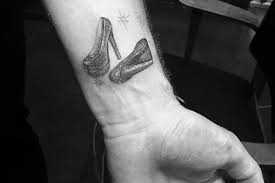 Sign up to receive exclusive previews of future smith street releases! Sam Smith Gets Stilettos Tattoo