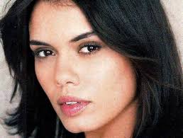 Letter E #AtoZChallenge #JaneEyre's Eyes