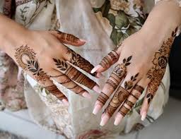 Pin By Sophia Thomas On B E A U T Y In 2020 Mehndi Designs For Fingers Latest Mehndi Designs Finger Henna Designs