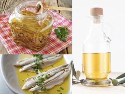 Sì, perché quei meravigliosi spicchi in sì, perché quei meravigliosi spicchi in conserva vi possono salvare la vita (o almeno la ricetta) ogni qual volta vi trovate con l'ultimo spicchio d'aglio, che. Acciughe Sott Olio Due Ricette Facili Da Realizzare Olio Cristofaro