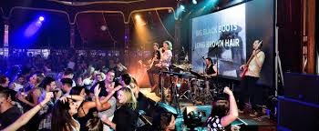Well i could see you home with me but you were with another man, yeah! Massaoke News Massaoke