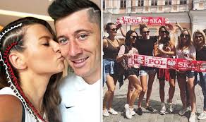World Cup 2018: Robert Lewandowski's wife Anna showers star in support  before Poland game