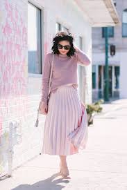 Inspirasi ootd rok plisket agar terlihat modis dan kekinian hai gadis.atasan utk rok prisket warna dusty pink ~ padanan anti norak buat atasan warna kuning musta atasan combat + rok prisket ukuran : 29 Ootd Cantik Dengan Rok Plisket