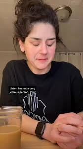 Shoutout to the girlies who keep tweezers in every bag 😁 #facialhair  #funnyconfessions #relatable