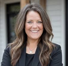 1295 S Willow Circle, West Des Moines, IA 50266