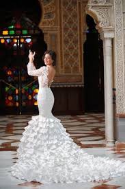 Gipsy kings — volare (los reyes 2017). Silvia Navarro Presenta Una Coleccion De Vestidos De Novia Efe Blog Bodas Gitanas Vestidos Vestidos De Novia Gitanos Boda Gitana