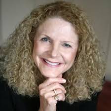 Sarah Earley's Instagram, Twitter & Facebook