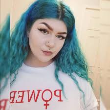 It's good to talk. The Skin + Me Collective is an online community where  you can ask questions, share your experiences and talk all things skincare  with other members. Head to The