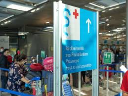 Von beginn der pandemie an verharmloste er die gefährlichkeit des erregers. Flughafen Frankfurt Corona Variante Nachgewiesen Passagier Mit Mutante Aus Brasilien Infiziert Frankfurt