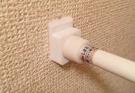 突っ張り棒がドサー っと落ちてくる そんな悩みを解決しちゃおう 収納 アイデア 突っ張り棒 収納 インテリア 収納