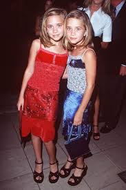 Elizabeth chase olsen ▪ элизабет олсен. Olsen Twins Celebrity Photos Mary Kate And Ashley Olsen S Best Paparazzi Moments