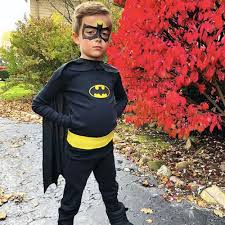 Das batman kostüm für kinder kommt in verschiedenen variationen daher. No Sew Diy Batman Kid Kids Costume Primary Com