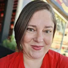 Se analizar até que tá parecido, a diferença é que na IA ela tá “produzida”