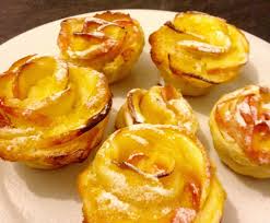 Roses Feuilletees Aux Pommes Et Creme D Amandes Recette Rose Feuilletee Aux Pommes Desserts Aux Fruits Pomme