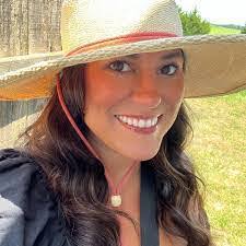 Marilyn Woodley's Instagram, Twitter & Facebook