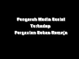 Teori yang digunakan adalah efek komunikasi, sosialisasi dan looking glass self model charles horton cooley. Pengaruh Media Sosial Terhadap Pergaulan Bebas Remaja Youtube