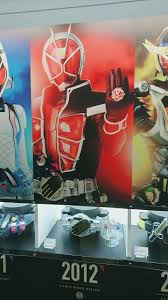 pin oleh puzzul perfect di 仮面ライダークウガ ビルド