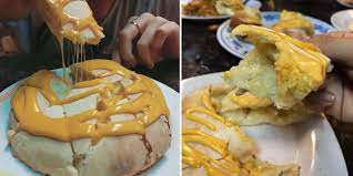 The food freshly cooked here is not expensive. Restoran Di Naina Cheesy Cheese Naan Bread