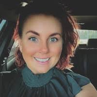 Kimberly Cothran's Instagram, Twitter & Facebook