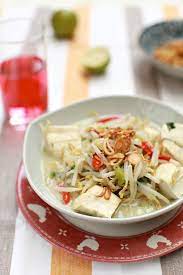 Masak lemak putih taugeh dan tauhu. Asian Recipes Malay Food Comfort Food