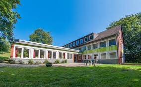 Und liegt, umgeben von wald und feldern, in der nähe von hattingen. Haus Friede Ec Gaste Und Tagungshaus Himmlische Herbergen