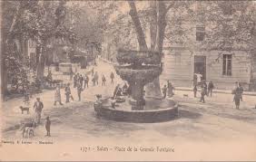 Vendez ou trouvez celles qui manquent à votre collection sur notre site web : Photos Et Carte Postales Anciennes De Salon De Provence Mairie De Salon De Provence Et Sa Ville