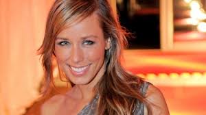 From 2000 to 2005 she was a dancer in the band bellini. Annemarie Carpendale Dieser Busen Kracher Machte Ihren Mann Fertig News De