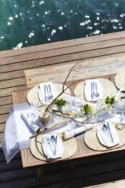 Why not incorporate this treat into your table decorations to give your house a festive twist? How To Style Your Table For An Australian Christmas Homesales