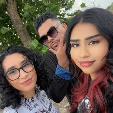 Wait for it…🥺 #wife #studio