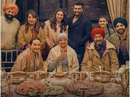 Arjun kapoor, neena gupta in a still (courtesy arjunkapoor). Lahlkuu2853 Mm