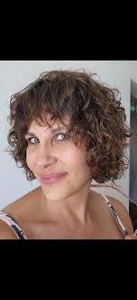 Local hairstylist introduction and services