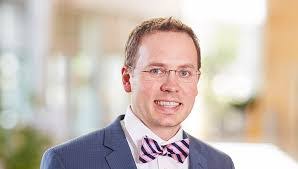 Russell Seitz's Instagram, Twitter & Facebook