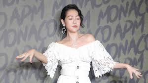Born on october 6, 1976, as hsu his yuan, she also is known by the nicknames shan shan and big s. Barbie Hsu Ungkap Alasan Tak Ikut Program Sisters Who Make Waves Season 2 Overseas Idol