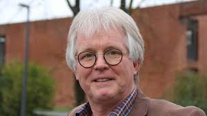 Erwin Engel (Trier) moderiert karnevalistische Online-Weinprobe