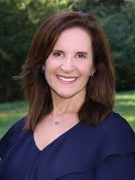 Helene Rosen's Instagram, Twitter & Facebook