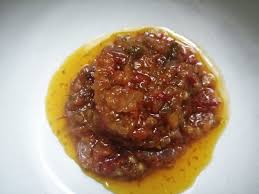 Kadang tu kalau risau nak masak apa, bolehlah cuba resepi penyelamat ni… nampak simple je kan, tapi sedap dan berpotensi buat kita makan bertambah tau. Ramadhan 5 Resepi Sambal Tumis Ketagih Blog Lea Azleeya