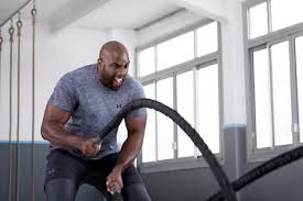 Il y a son palmarès bien sûr, le plus beau de l'histoire du il y a aussi son physique. Il Gagne Combien Teddy Riner Decuple Champion Du Monde De Judo