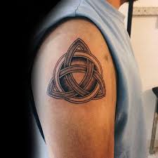Celtic design tattoos are all steeped in meaning and most of them have deep hidden meanings to them. 60 Triquetra Tattoo Designs Fur Manner Trinity Knot Tinten Ideen Tattoo Designs Men Celtic Knot Tattoo Tattoos