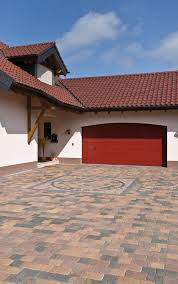 Der abschluss beim hausbau ist das pflastern der einfahrt. Hauseingang Inspiration Ehl Ag Pflastersteine Betonstufen Palisaden