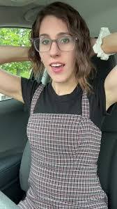 Hannah Beesley's Instagram, Twitter & Facebook