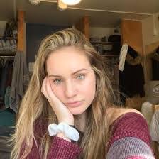 Emma Waite's Instagram, Twitter & Facebook