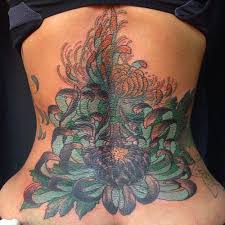 Blac Chyna Back Tattoo Chyna Tattoo Tattoosideas Tattooart Tatowierung Tatowierungskunst Tattoidee Tatouage Ta Back Tattoos Spine Lower Back Tattoos Tattoos For Women Flowers