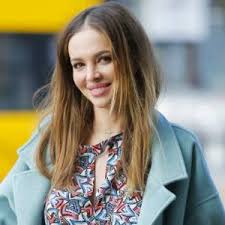 W 1995 wzięła udział w konkursie miss polski nastolatek. Teraz Bym Tak Nie Wyszla Do Ludzi Agnieszka Wlodarczyk Wspomina Swoj Styl Z Mlodosci Szolbiznes Maxxx News Rmf Maxxx