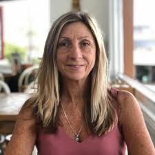 As the Executive Principal/CEO of the Australian International School  Sharjah, I was honored to attend the Sharjah Private Education Authority  (SPEA's) Award ceremony for all schools across the…