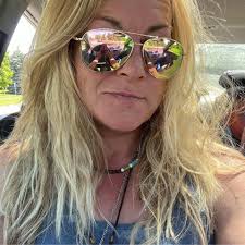 Does anyone work for Cargill and can refer me for a job?