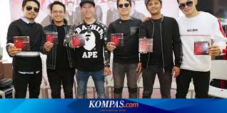 Lirik Dan Chord Lagu Aku Takut Repvblik Halaman All Kompas Com