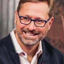 Big news from 35,000 feet! 🚨✈️ Starting Oct. 24, Rapid Rewards Members  flying Southwest Airlines will enjoy free, unlimited Wi-Fi, sponsored by  T-Mobile. This is our first-ever partnership with Southwest — and